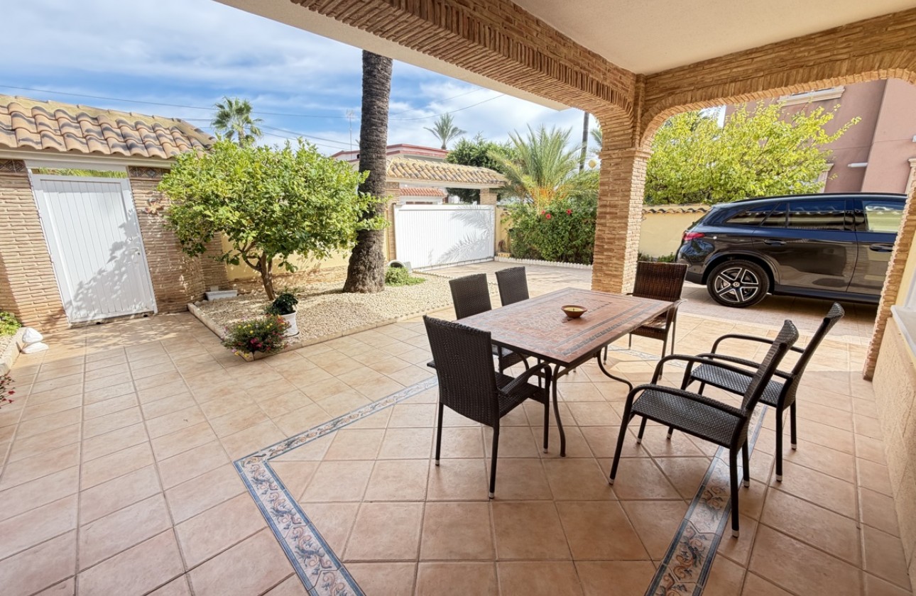 Revente - Villa - Cabo Roig