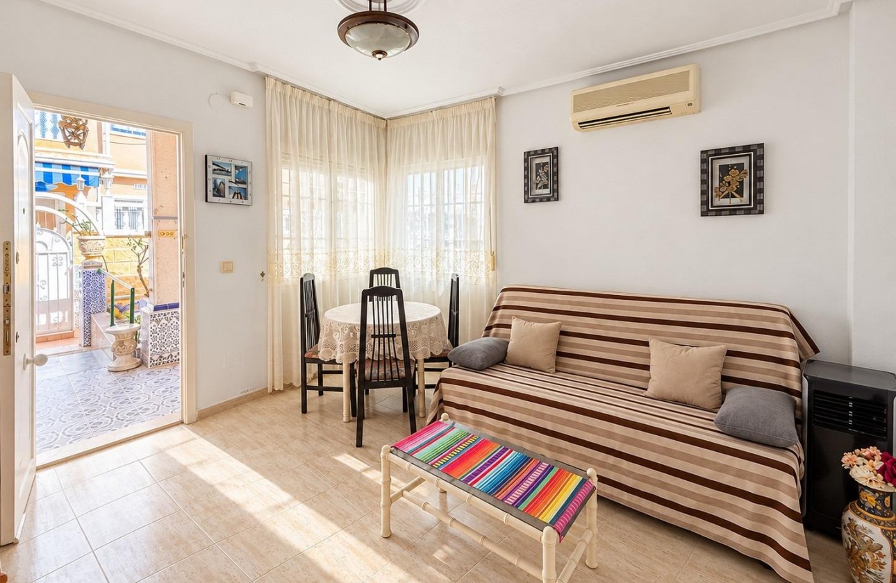 Resale - Bungalow - Torrevieja - Torreblanca