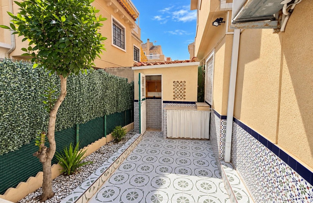 Resale - Bungalow - Torrevieja - Torreblanca