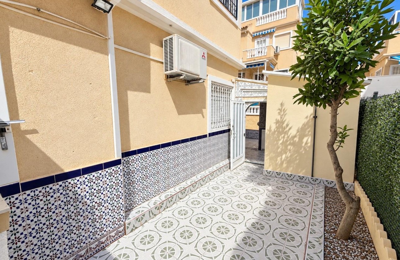 Resale - Bungalow - Torrevieja - Torreblanca