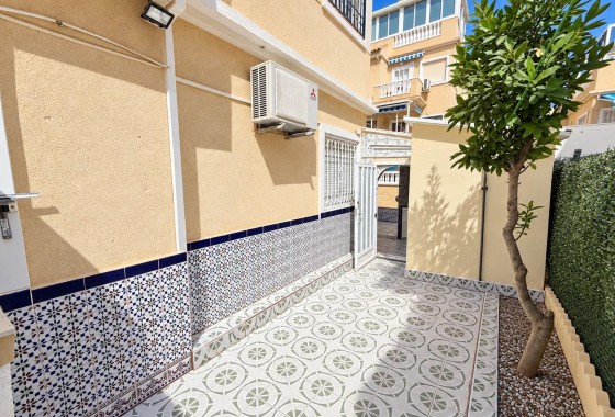 Resale - Bungalow - Torrevieja - Torreblanca