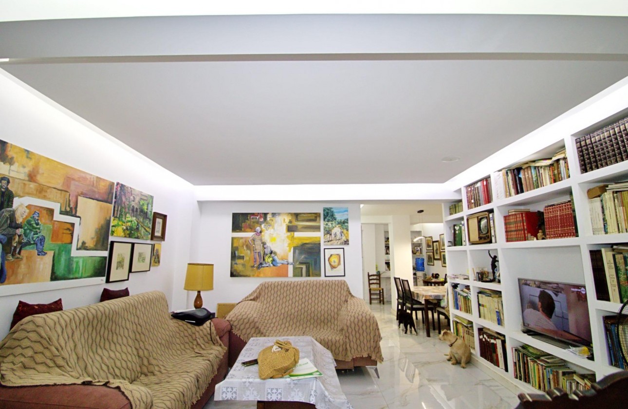 Resale - Apartment / flat - Elche - Plaza Crevillente-juzgados