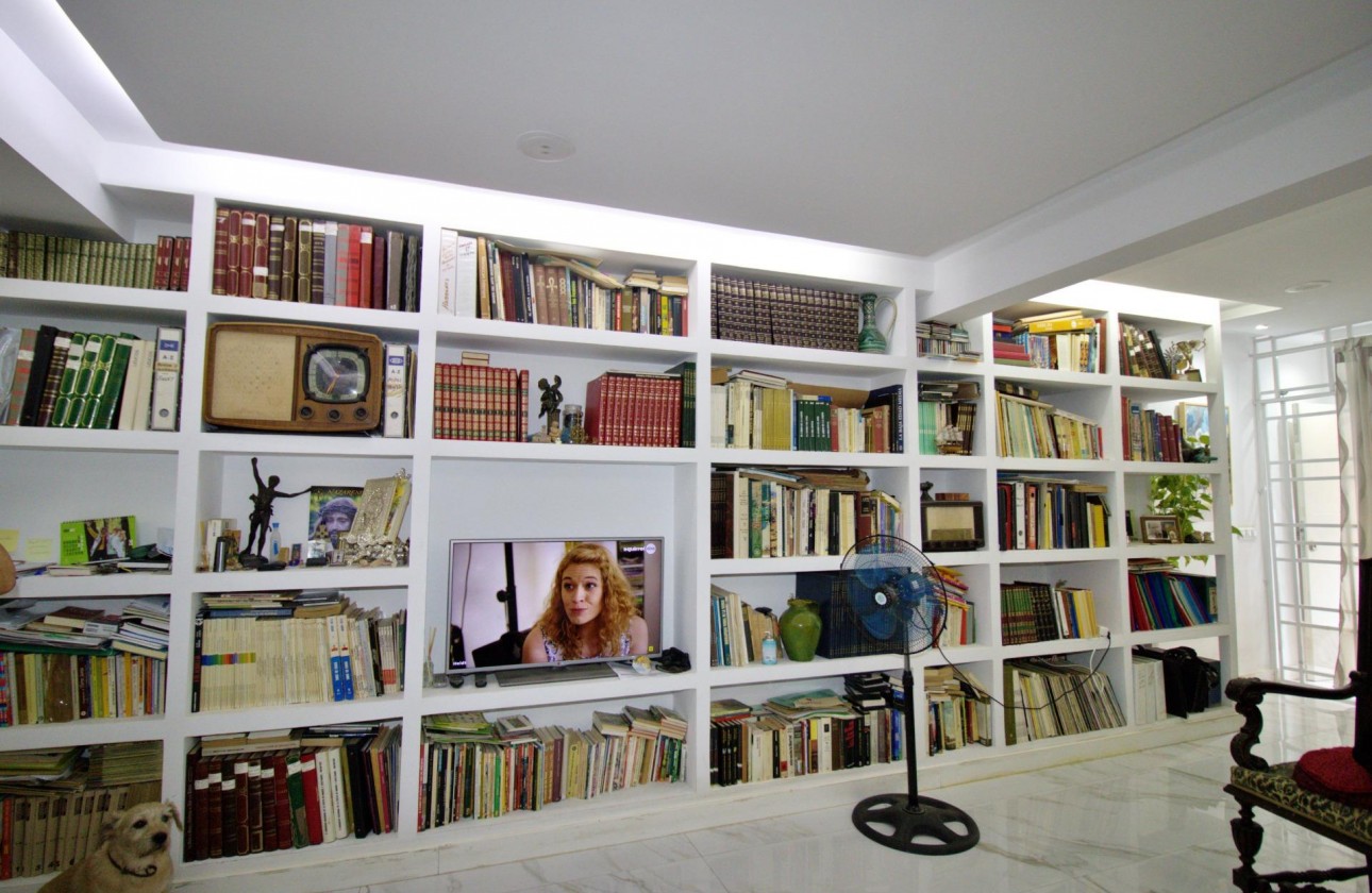 Resale - Apartment / flat - Elche - Plaza Crevillente-juzgados