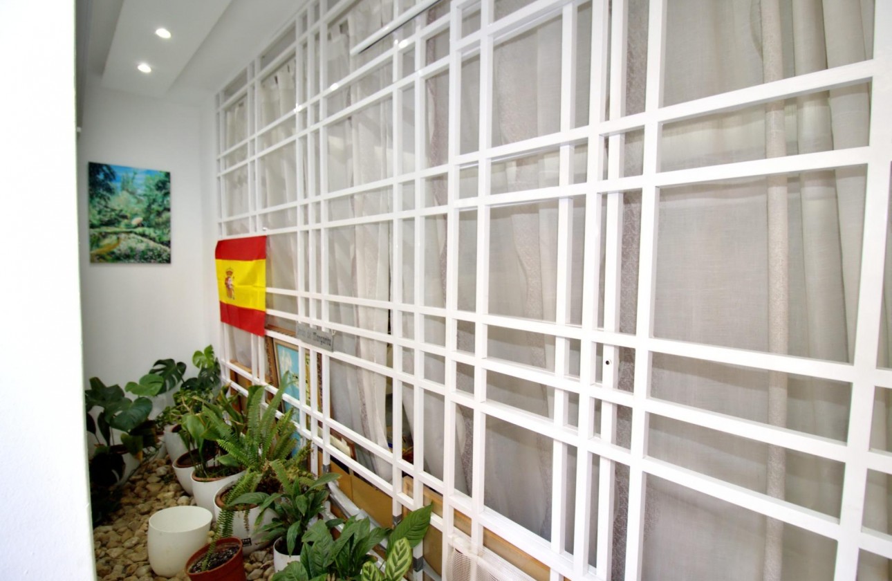 Resale - Apartment / flat - Elche - Plaza Crevillente-juzgados