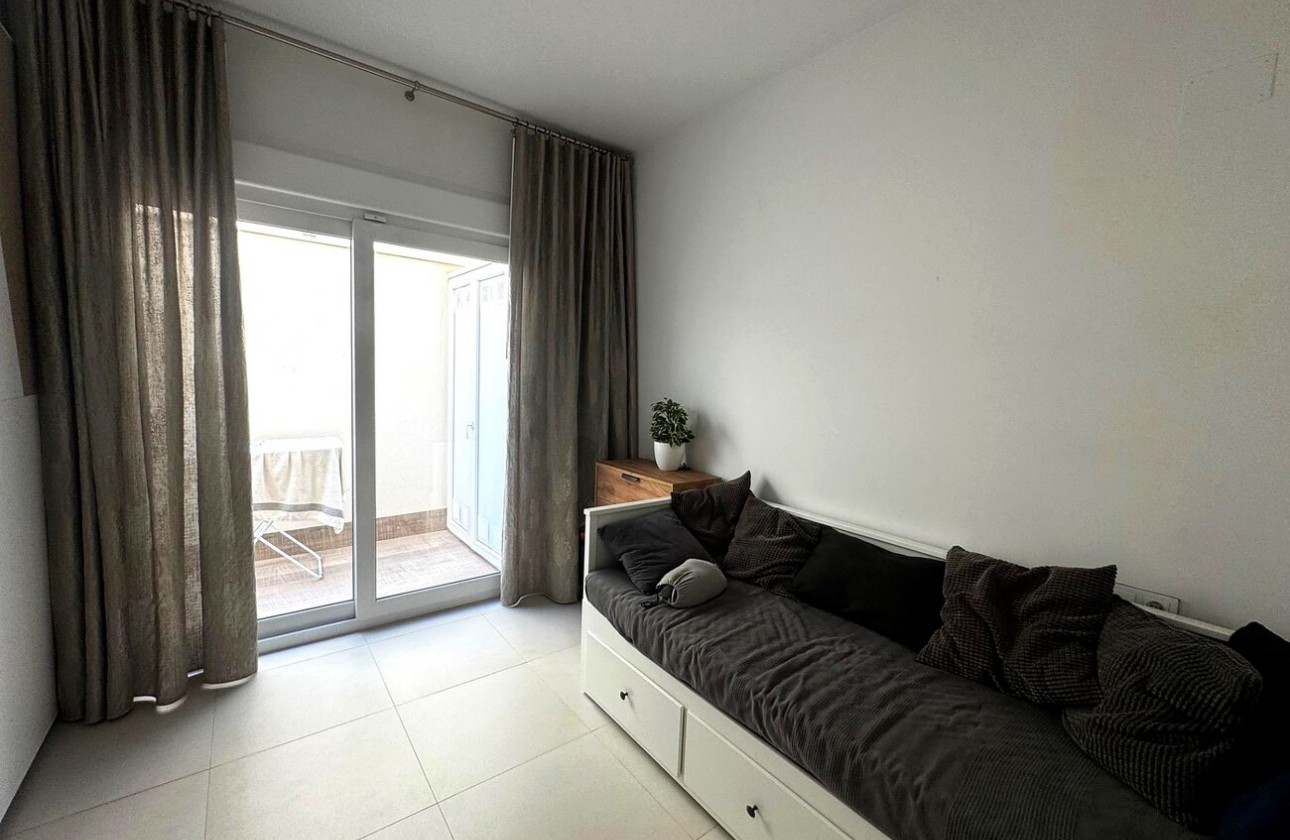 Resale - Apartment / flat - Torrevieja - Torreta florida