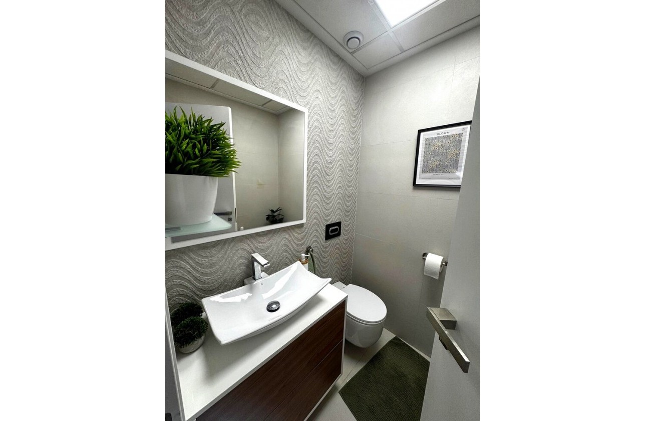 Resale - Apartment / flat - Torrevieja - Torreta florida