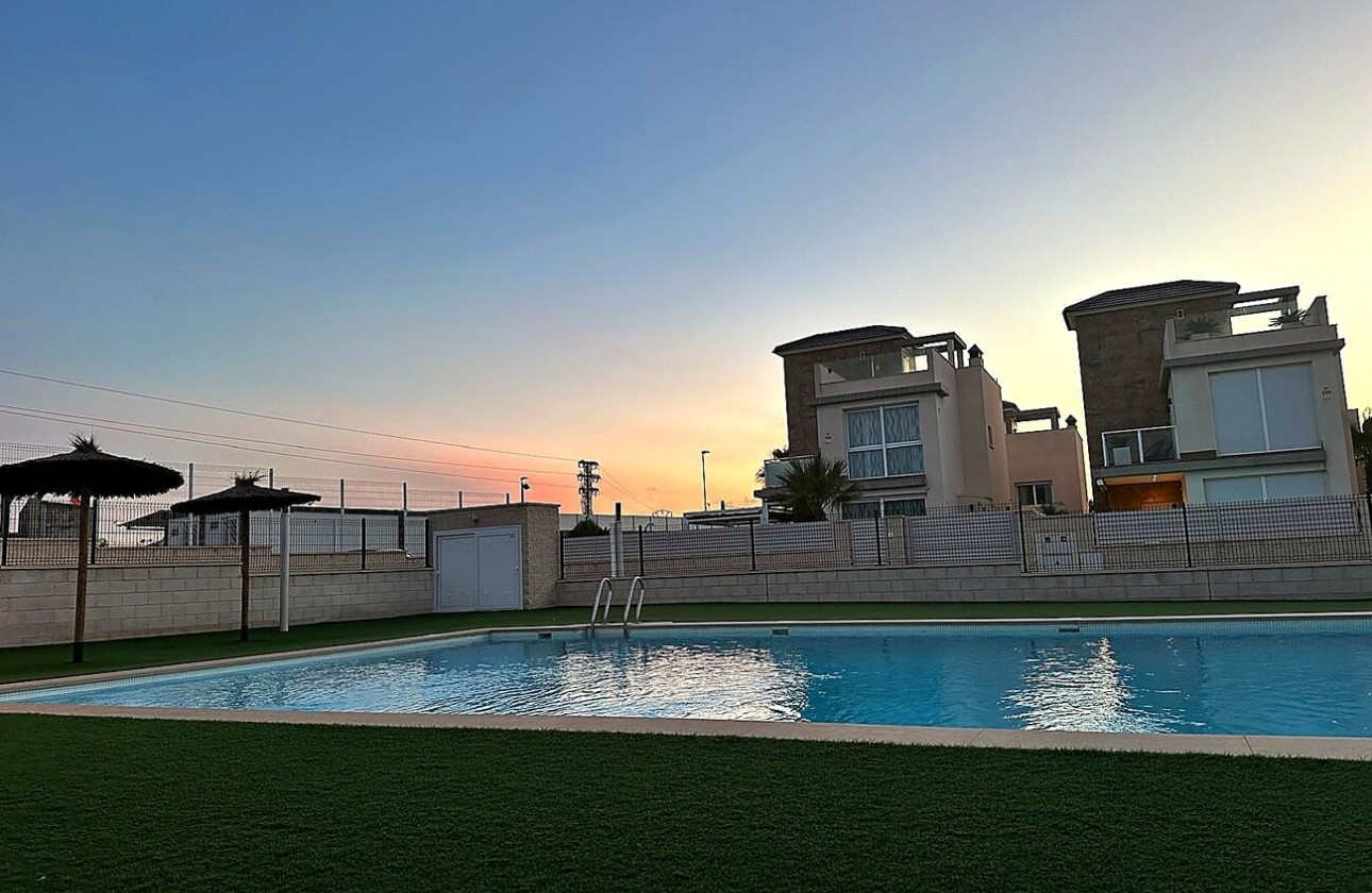 Resale - Apartment / flat - Torrevieja - Torreta florida