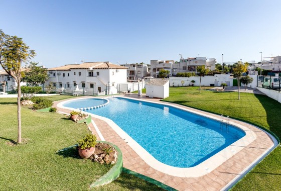 Resale - Bungalow - Torrevieja - Los balcones
