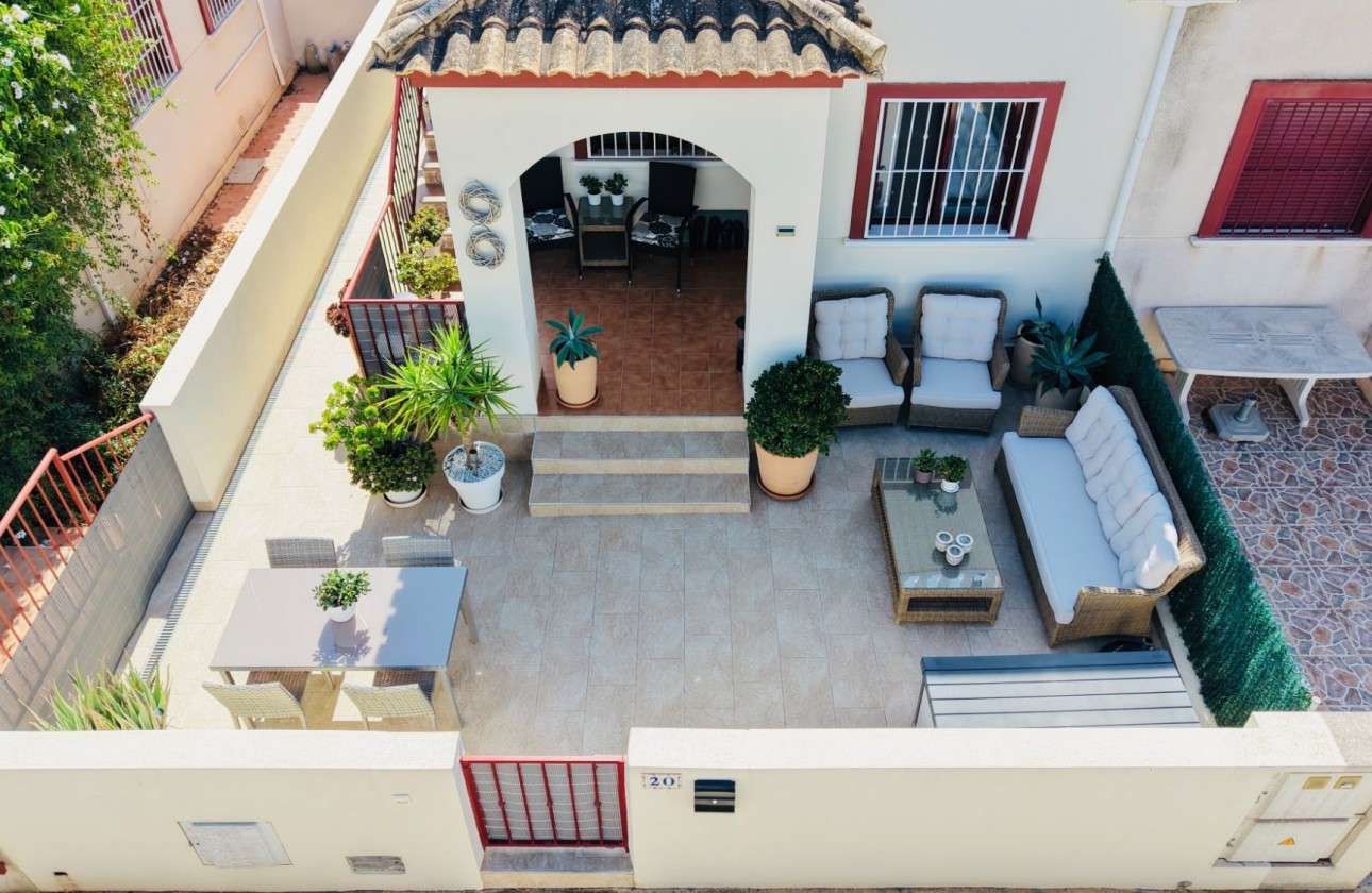 Resale - Villa - Daya Vieja - Costa Blanca