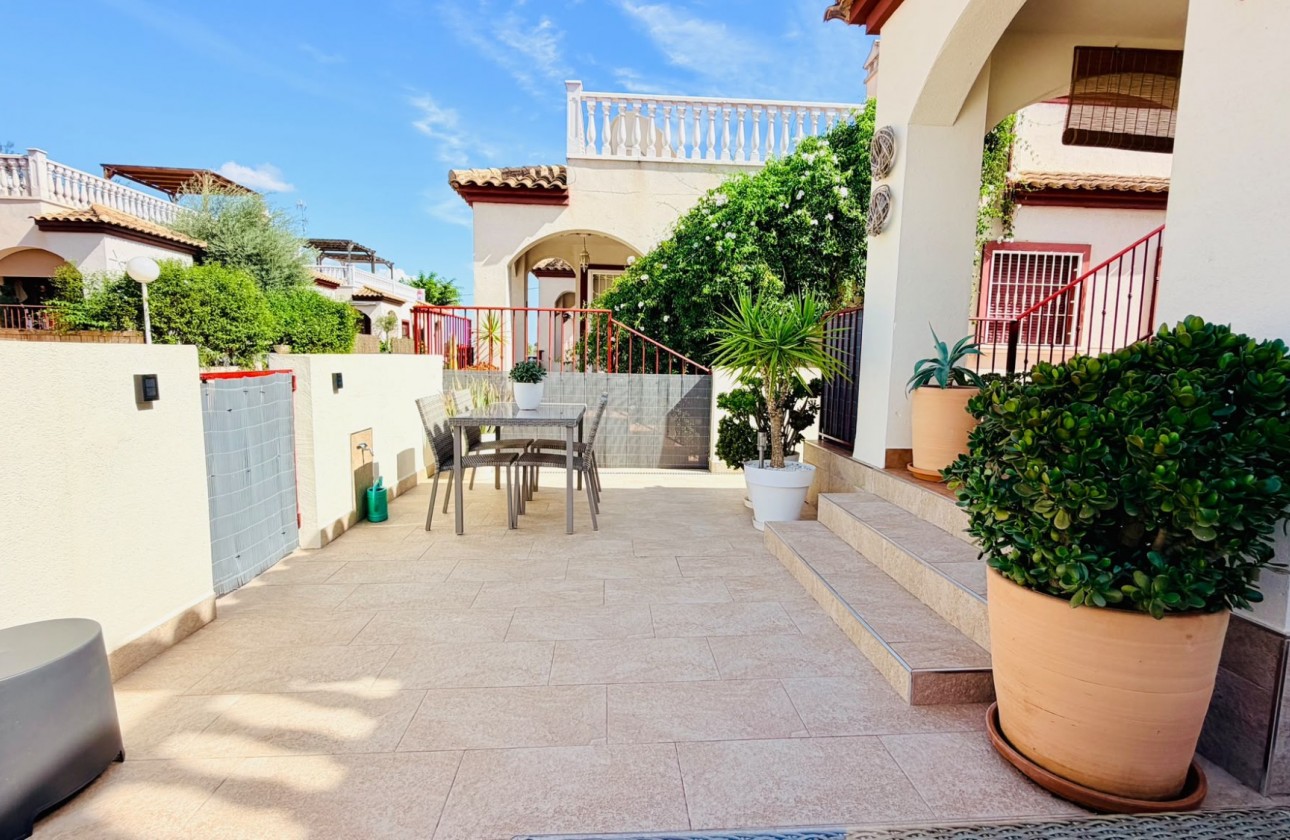 Resale - Villa - Daya Vieja - Costa Blanca