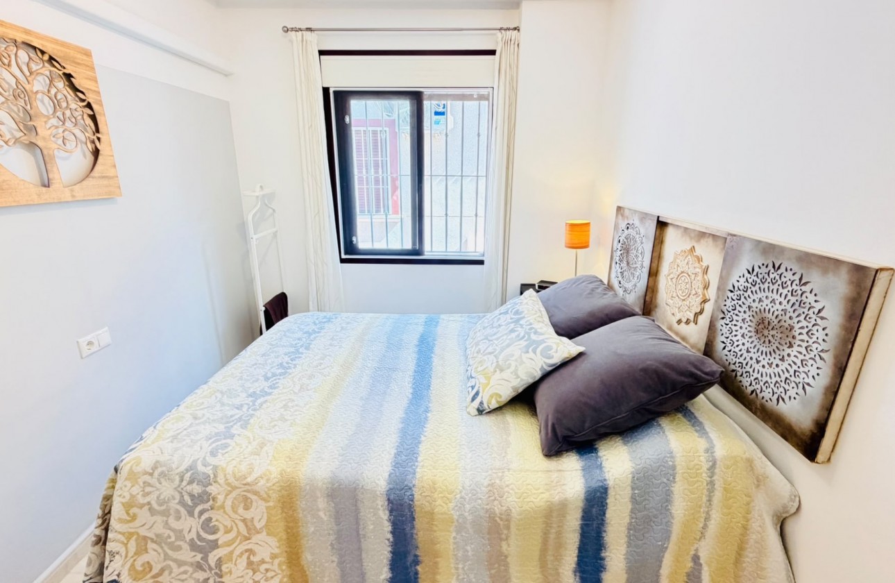 Resale - Villa - Daya Vieja - Costa Blanca