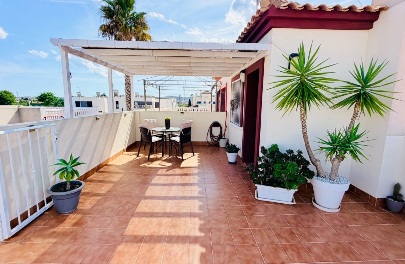Resale - Villa - Daya Vieja - Costa Blanca