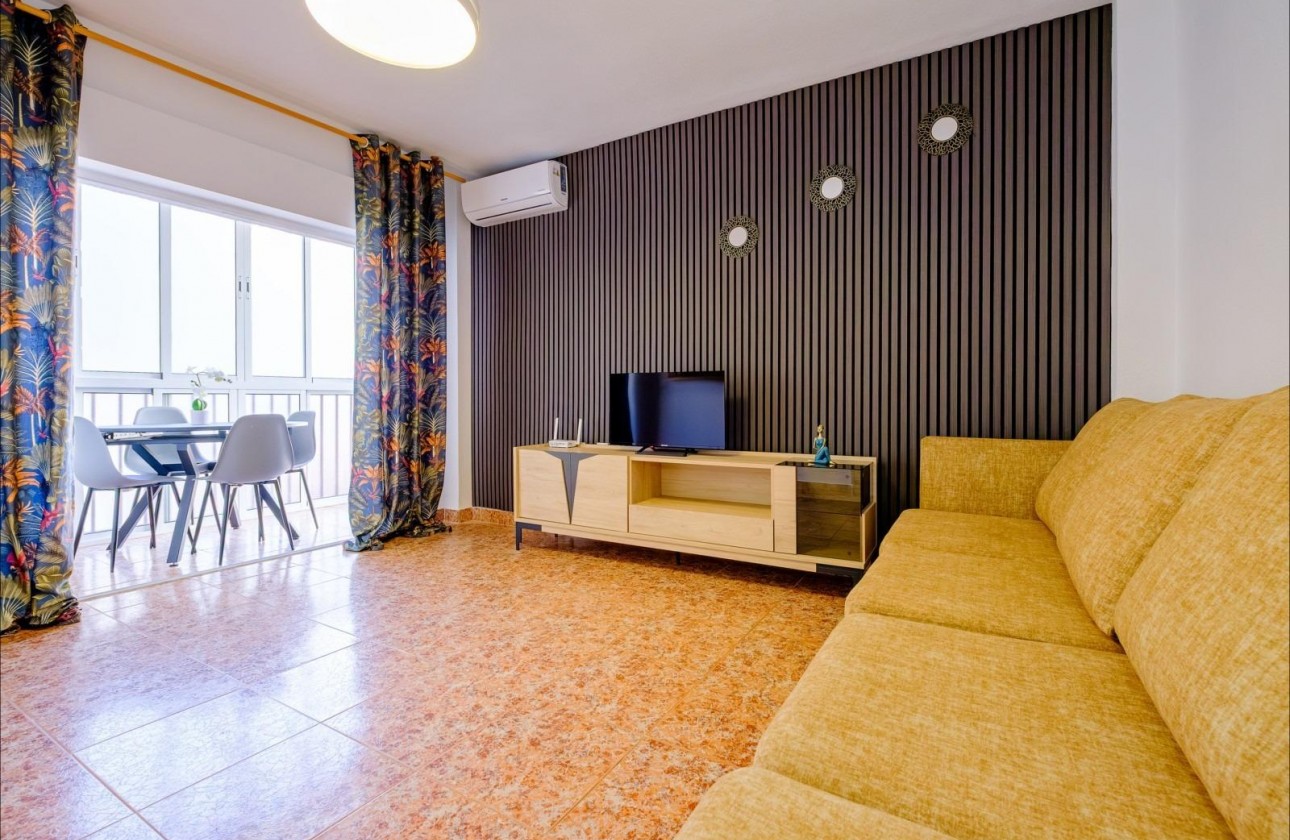 Resale - Apartment / flat - Torrevieja - Playa del Cura