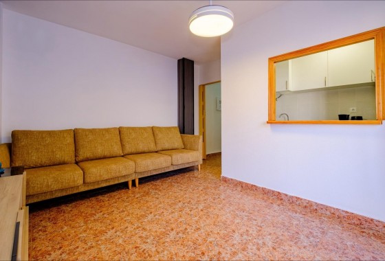 Resale - Apartment / flat - Torrevieja - Playa del Cura