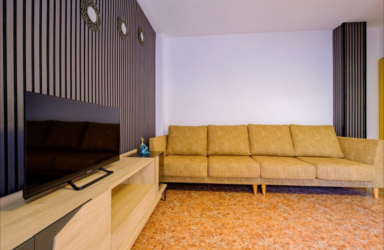 Resale - Apartment / flat - Torrevieja - Playa del Cura