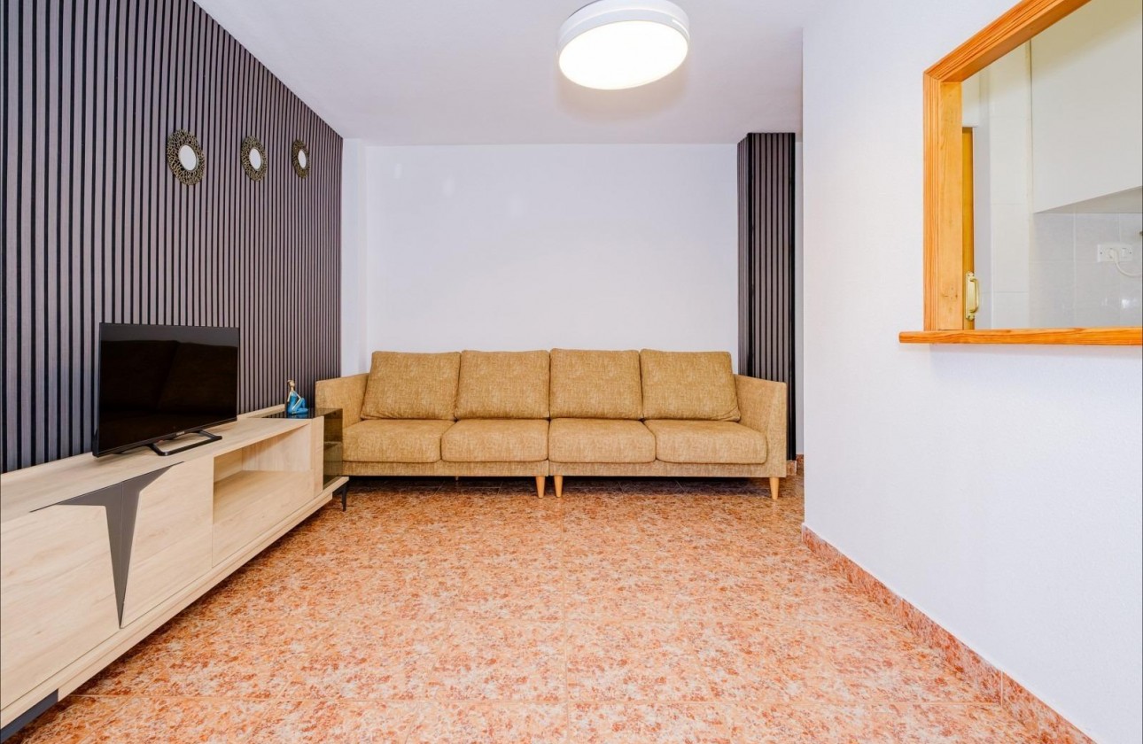Resale - Apartment / flat - Torrevieja - Playa del Cura
