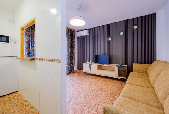 Resale - Apartment / flat - Torrevieja - Playa del Cura