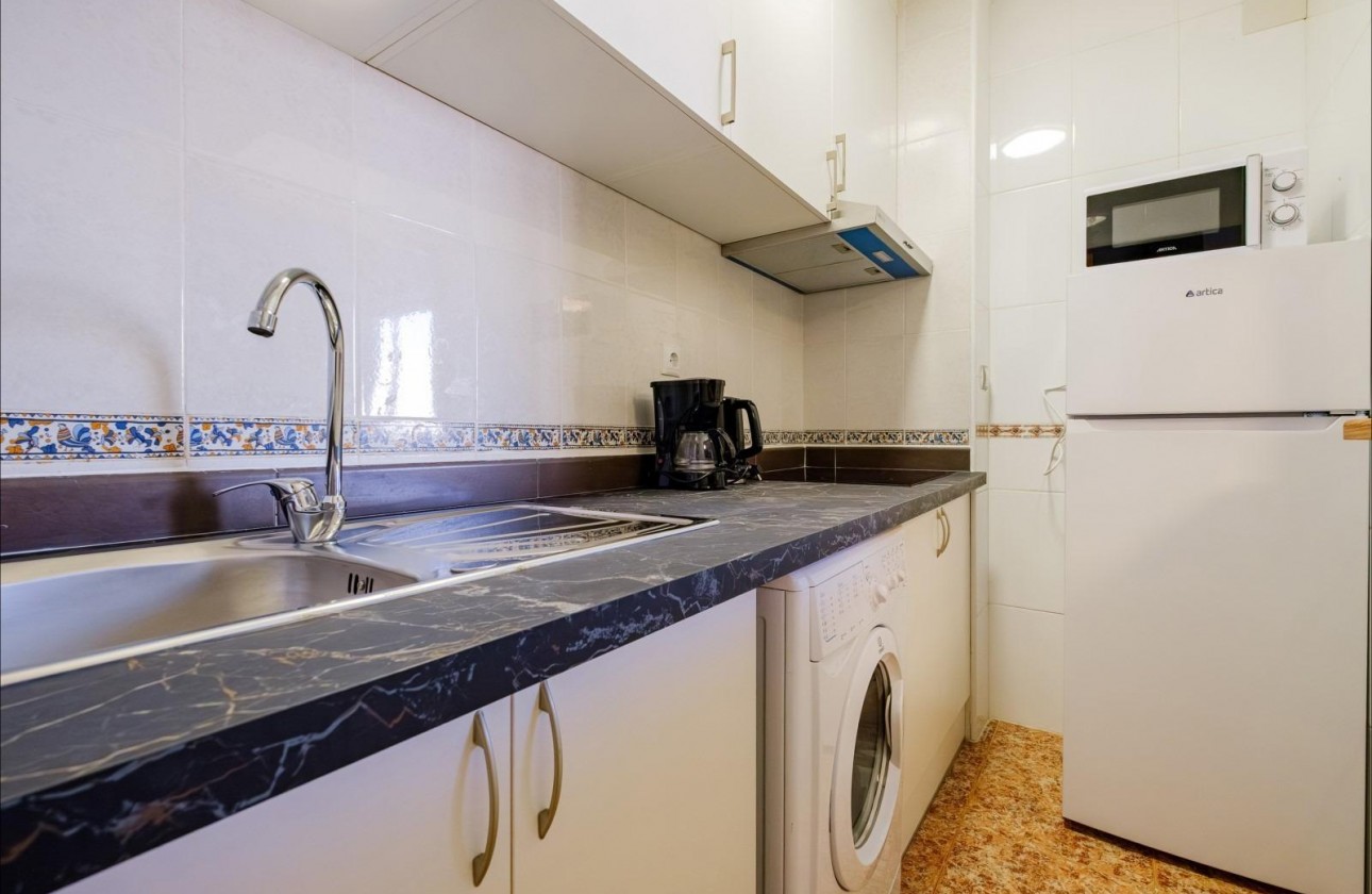 Resale - Apartment / flat - Torrevieja - Playa del Cura