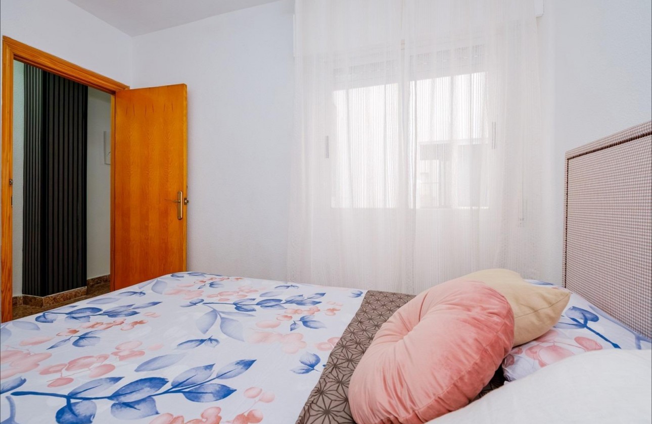 Resale - Apartment / flat - Torrevieja - Playa del Cura