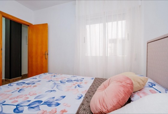Resale - Apartment / flat - Torrevieja - Playa del Cura