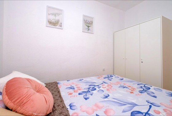 Resale - Apartment / flat - Torrevieja - Playa del Cura