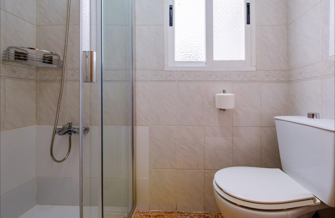 Resale - Apartment / flat - Torrevieja - Playa del Cura