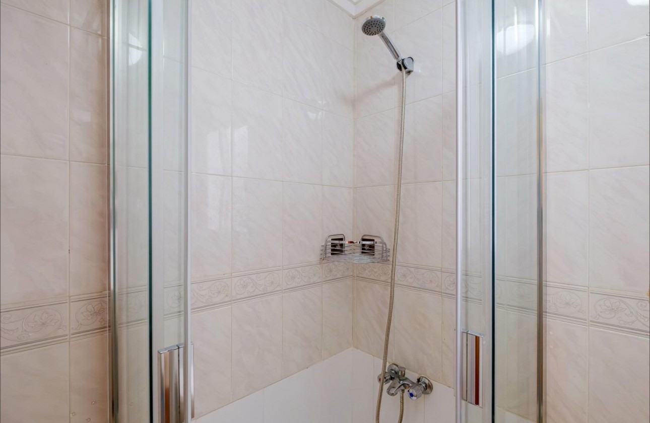 Resale - Apartment / flat - Torrevieja - Playa del Cura