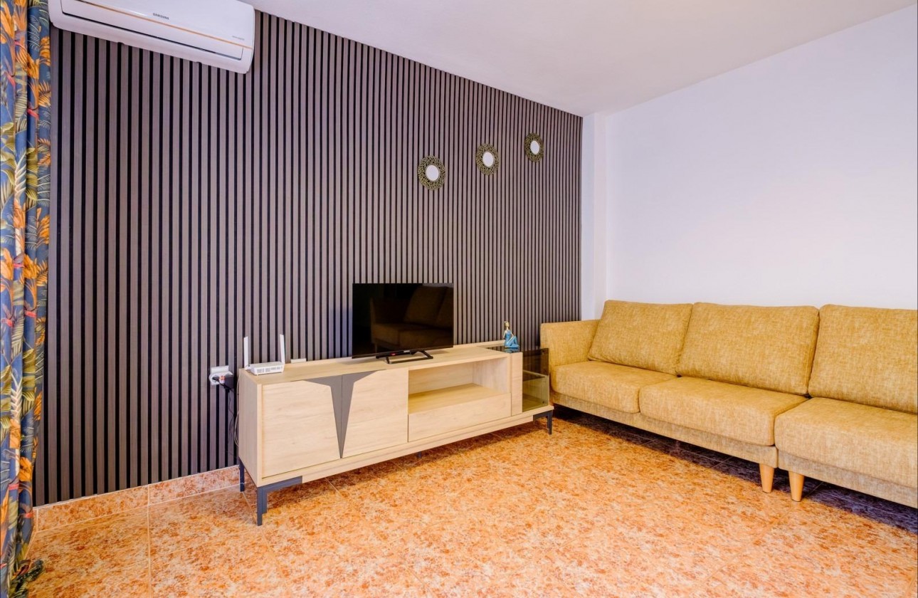 Resale - Apartment / flat - Torrevieja - Playa del Cura