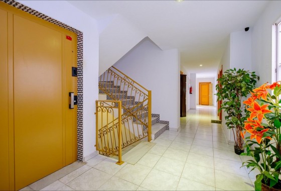 Resale - Apartment / flat - Torrevieja - Playa del Cura