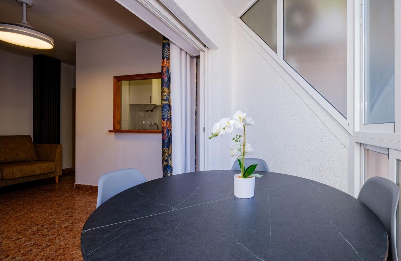 Resale - Apartment / flat - Torrevieja - Playa del Cura