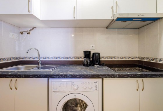 Resale - Apartment / flat - Torrevieja - Playa del Cura