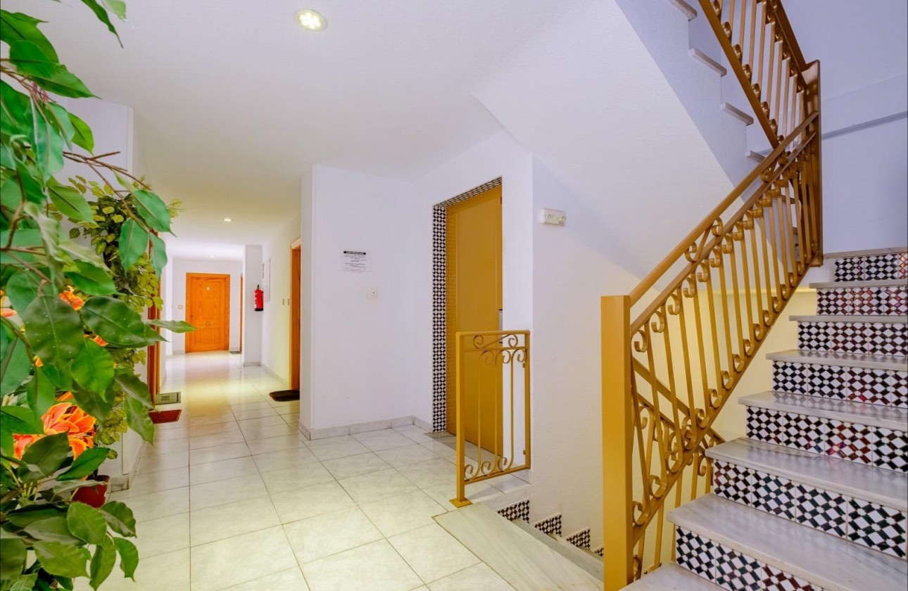 Resale - Apartment / flat - Torrevieja - Playa del Cura