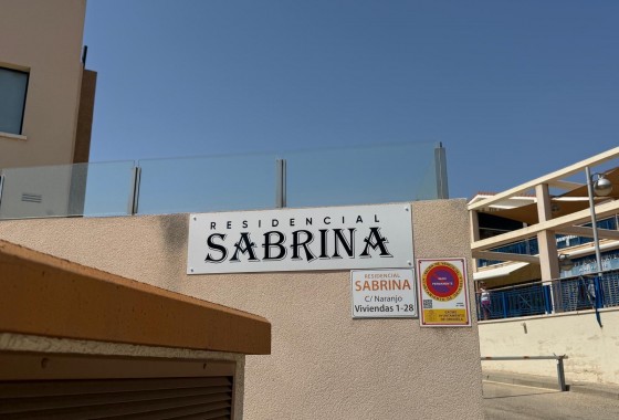 Resale - Bungalow - Orihuela Costa - La Zenia
