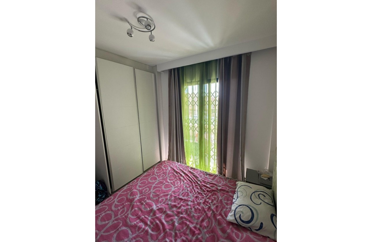Resale - Bungalow - Orihuela Costa - La Zenia