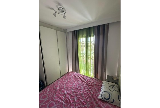 Resale - Bungalow - Orihuela Costa - La Zenia