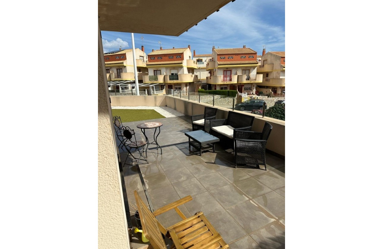 Resale - Bungalow - Orihuela Costa - La Zenia