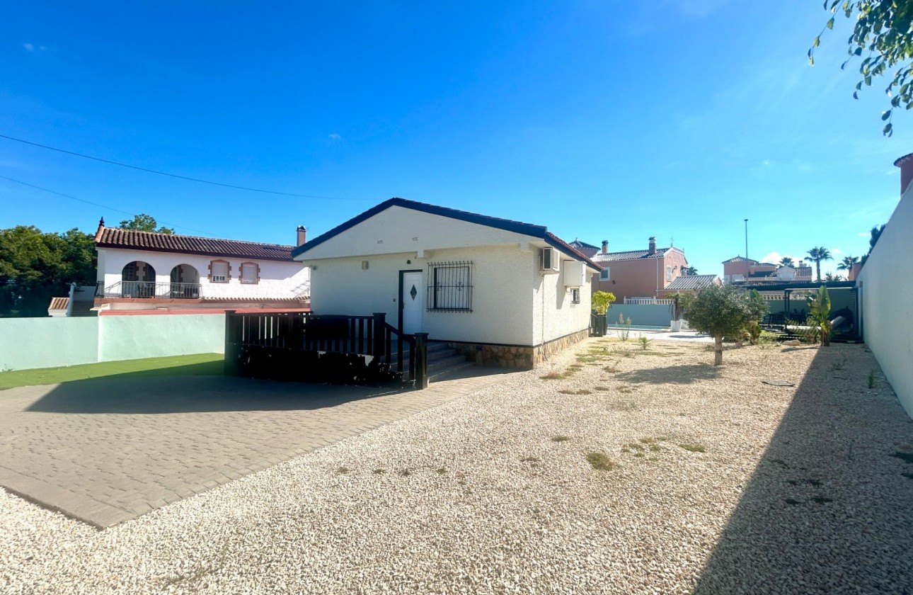 Revente - Villa - Pilar de la Horadada - Pinar de Campoverde
