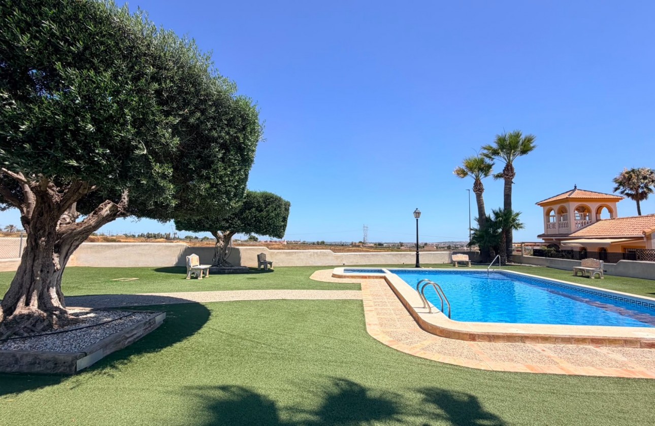 Revente - Villa - Los Montesinos - Costa Blanca