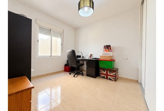Revente - Villa - Daya Nueva - Costa Blanca