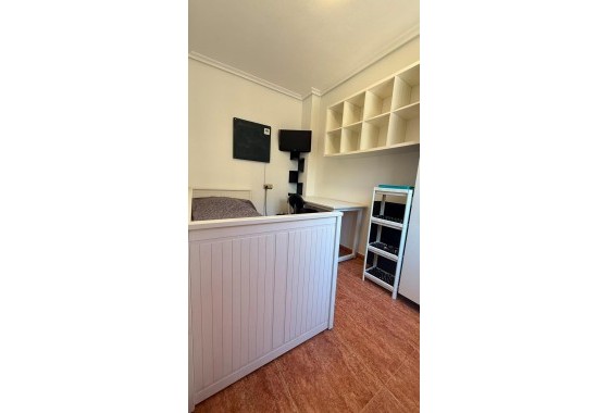 Resale - Bungalow - Torrevieja - LA MATA