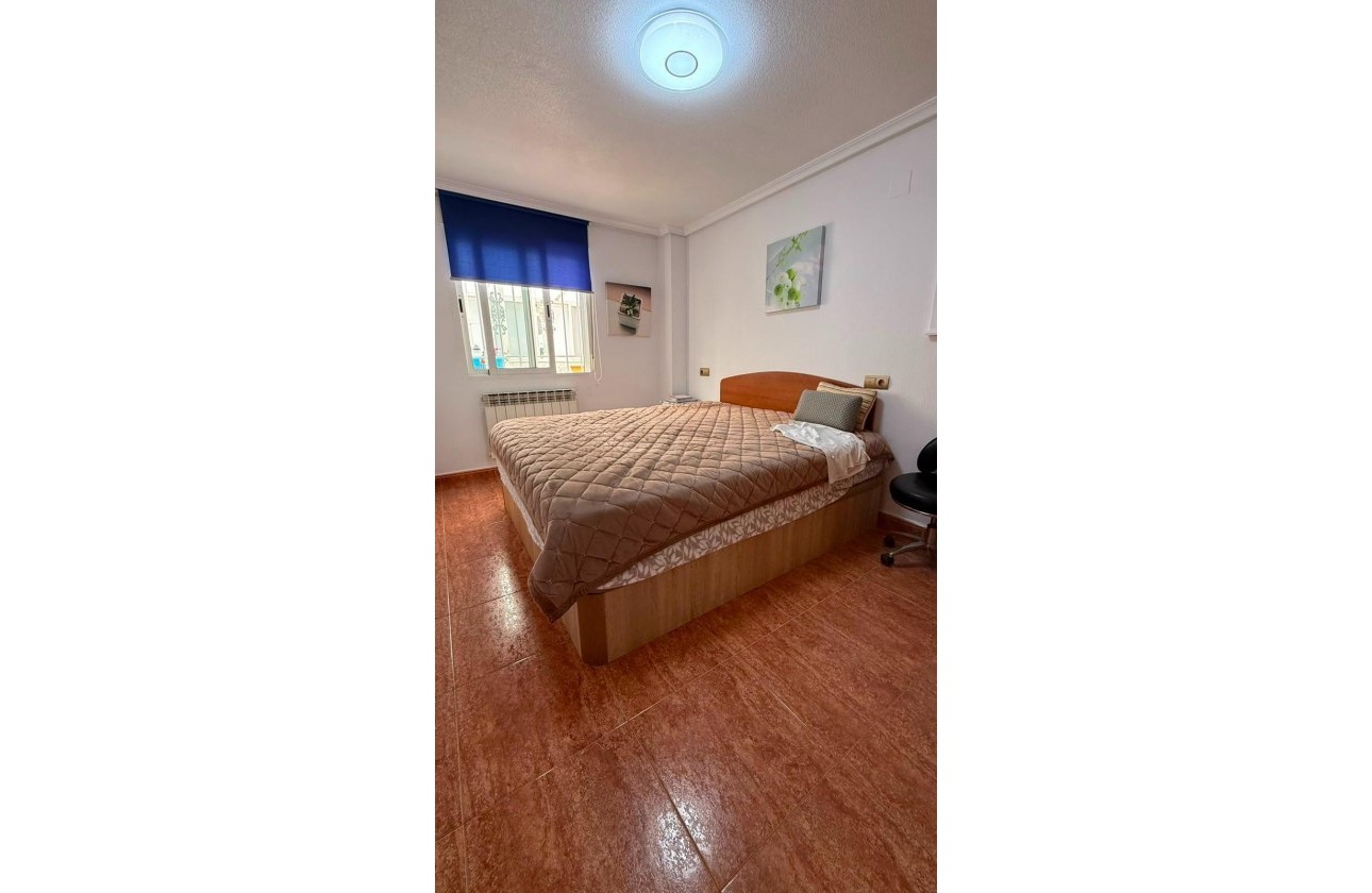 Resale - Bungalow - Torrevieja - LA MATA