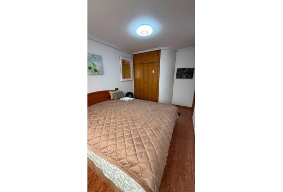 Resale - Bungalow - Torrevieja - LA MATA