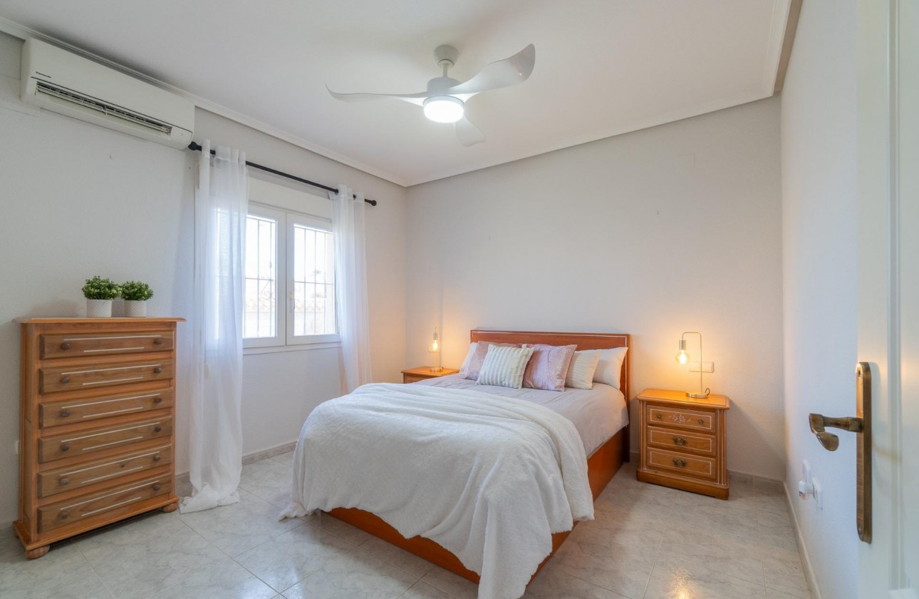 Revente - Villa - Orihuela Costa - Playa Flamenca