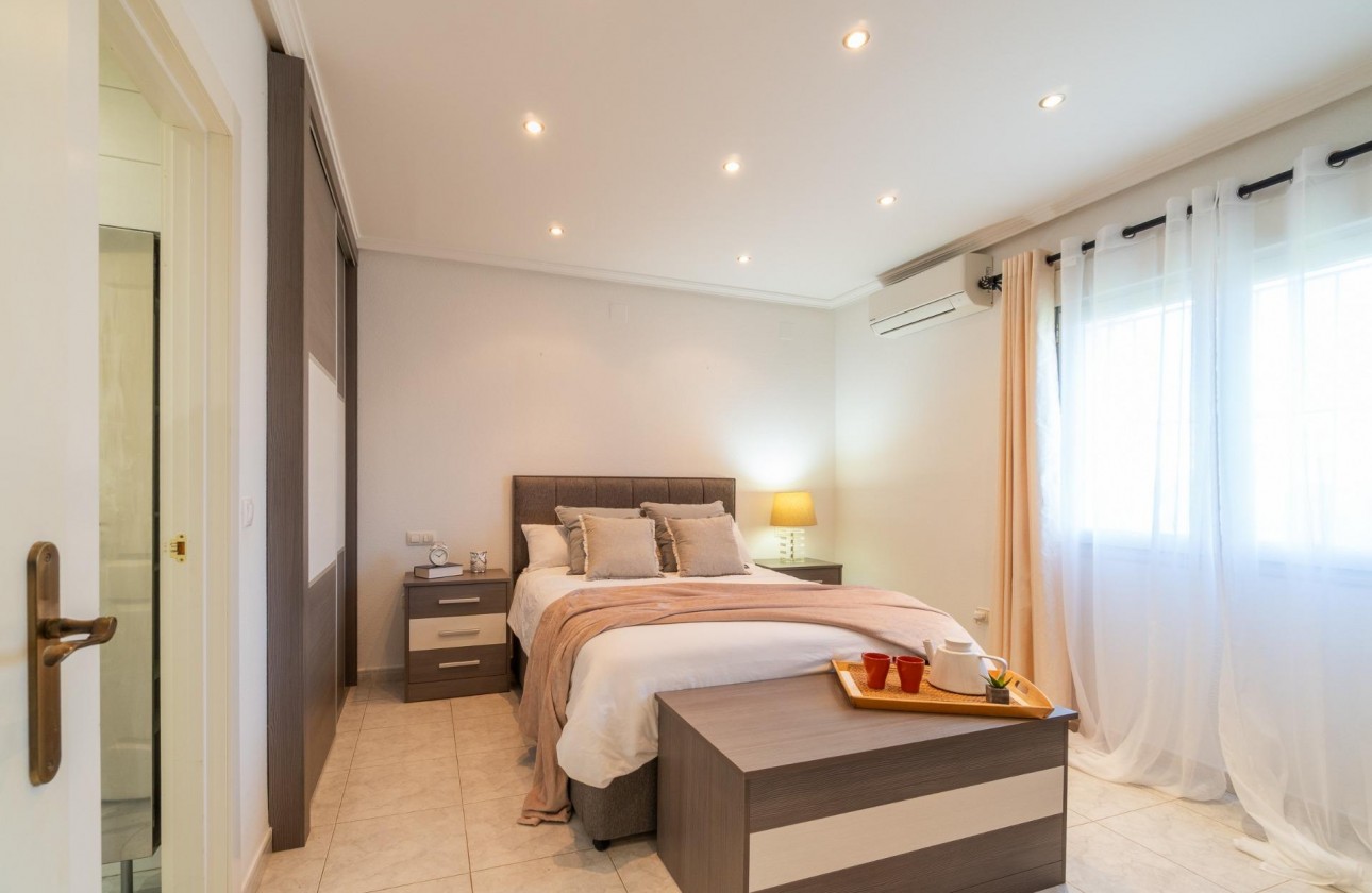 Revente - Villa - Orihuela Costa - Playa Flamenca