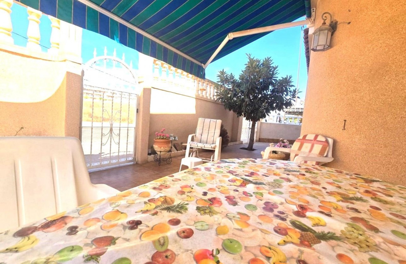 Resale - Villa - Torrevieja - Los Balcones - Los Altos del Edén