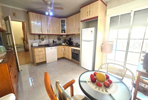 Resale - Villa - Torrevieja - Los Balcones - Los Altos del Edén