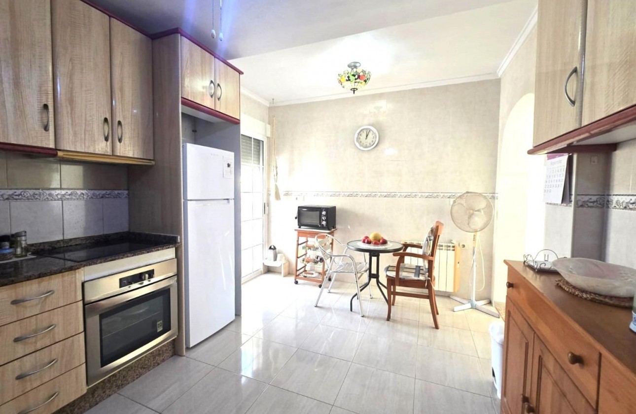 Resale - Villa - Torrevieja - Los Balcones - Los Altos del Edén
