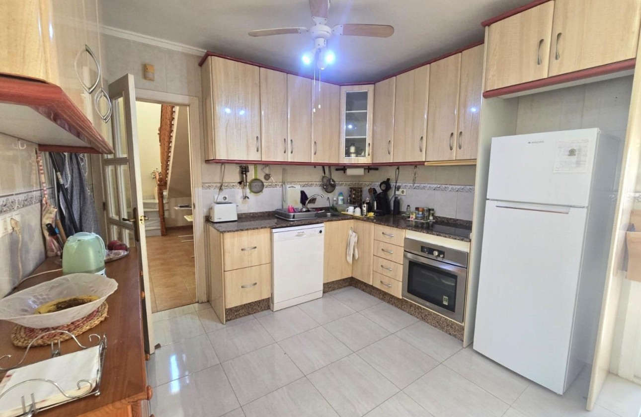Resale - Villa - Torrevieja - Los Balcones - Los Altos del Edén