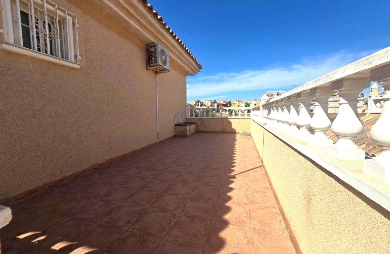 Resale - Villa - Torrevieja - Los Balcones - Los Altos del Edén