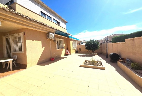 Resale - Villa - Torrevieja - Los Balcones - Los Altos del Edén